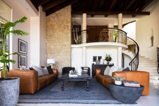 Sophisticated Tropical Villa with Infinity Pool - 9