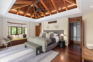 Sophisticated Tropical Villa with Infinity Pool - 8