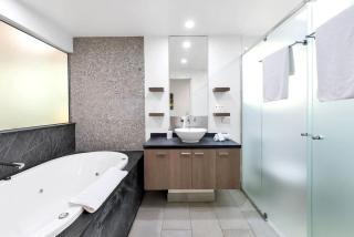 Violet Studio - Seaside Nook with Resort Pools and Spa - 8