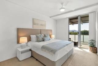 Cairns Coastal Charmer - Your Waterfront Sanctuary - 7