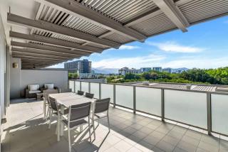 Cairns Coastal Charmer - Your Waterfront Sanctuary - 6
