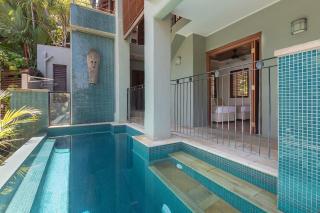 Coco Villa - Central Mediterranean-style Pool Oasis - 3
