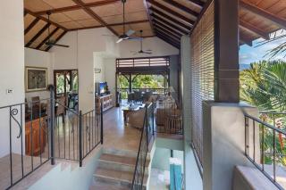 Coco Villa - Central Mediterranean-style Pool Oasis - 1