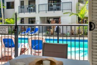 Laguna Escape - Swim-Out Retreat by Trinity Beach - 1
