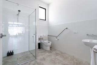Minimalist Studio Near Burnie | Bright & Cozy - 2