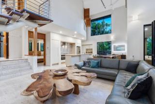Flagstaff Pavillion - A Lush Subtropical Paradise - 4