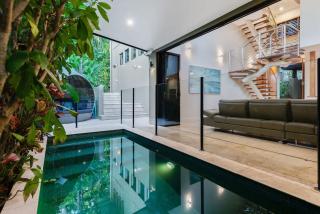 Flagstaff Pavillion - A Lush Subtropical Paradise - 1