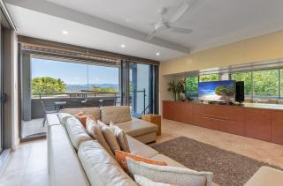 Villa On The Hill - Spacious Tropical Panorama - 0
