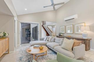 Cove House - Coastal Convenience by the Pool - 4