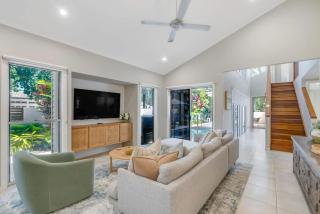 Cove House - Coastal Convenience by the Pool - 2