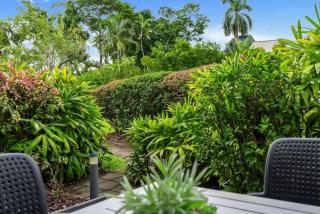 Mira - Poolside Beach Retreat by Four Mile Beach - 3