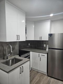 Modern 2-Bedroom Private Basement Apartment - 6