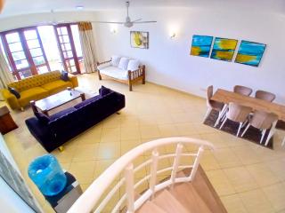 White Sandy Beach Residence - 8