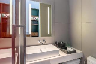 Wink Saigon Centre, Unscripted by Hyatt - 24 Hours stay - 4