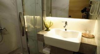 Cuizhu Hotel (Shenzhen Dongmen City View Centre) - 1