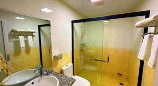 Borrman Hotel Lipu Central Plaza - 9