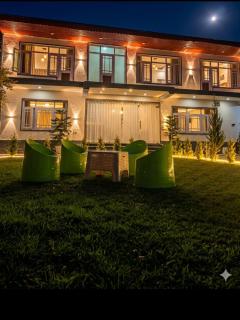 The Meer Mansion - 9