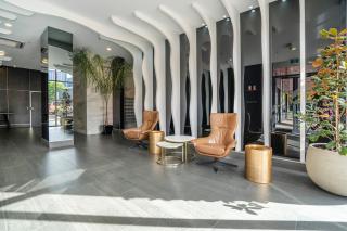 2BR CBD Escape-Pool, Gym & 17th floor views - 6