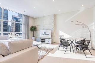 Beautiful 1BR in the Heart of Marina next to Metro - Dubai - 0
