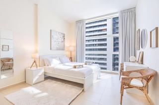 Beautiful 1BR in the Heart of Marina next to Metro - Dubai - 9