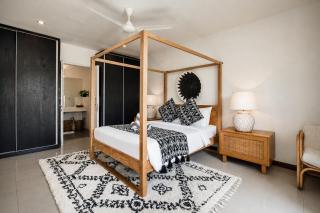 Superb 2BR villas centre Brawah 300m to beach - 2