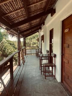 Lexias Hostel and Workspace - Siargao - 8