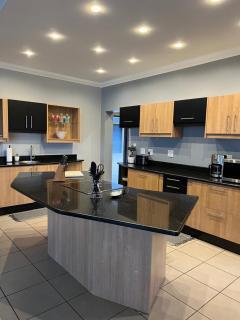 390 B Featherstone Estate - 4