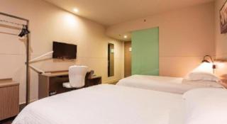 Jinjiang Inn Select Wuhan Xinhua Road Xiehe Hospital - 1