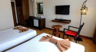 Red Balcony Hotel - 1