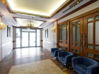 Four Chain View Hotel - 1
