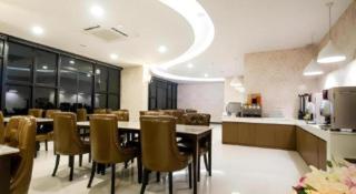 The Y Boutique Hotel - 4
