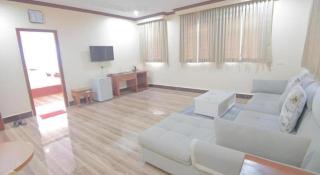 The Mou Hotel - 4