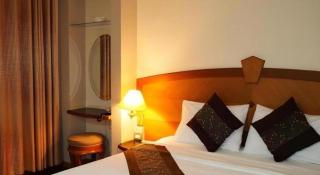 NH Elegant Hotel - 2