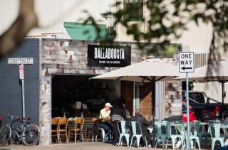 Stylish Adelaide CBD home - 3