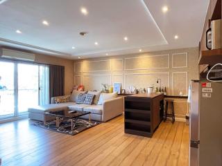 Spacious Flat in Quiet Sathorn - Netflix - Equipped kitchen - 0