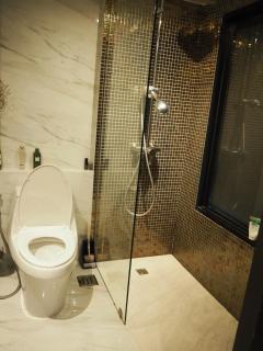 Spacious Flat in Quiet Sathorn - Netflix - Equipped kitchen - 8