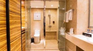 Echeng Hotel Qinzhou Bay Plaza East High-speed Railway Station - 1