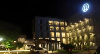 R Photo Hotel - 7
