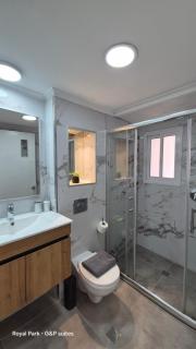 Royal Park 8&60 swimming Pool - by G&P suites - 3