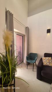 Royal Park 8&60 swimming Pool - by G&P suites - 4