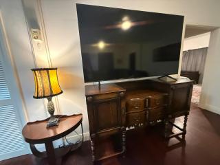 Huge comfy 4br near CBD - 5