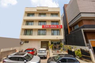 Foxoso The BMK Hotel - 3