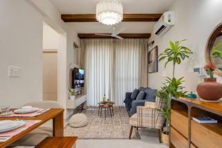 Cozy Candolim 2BHK with Pool near Beach & Nightlife Hub by HIREAVILLA - 8