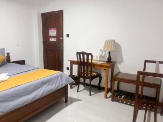 Regal Montara - 4
