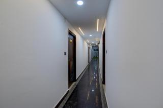 FabHotel SVR Lavish Lounge - 6