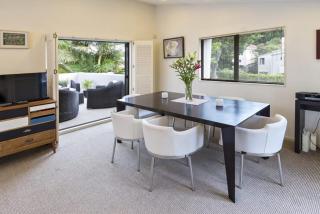 30 per cent Off - Orakei Family Oasis 4 Double Bedrooms - 5