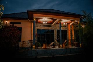 Ibuye Villa Holiday Home - 0