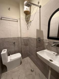 Nirvana Service Appartments House No 239 New Palam Vihar Sector 110 Gurugram - 2