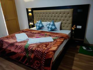 alfha mall road - 6