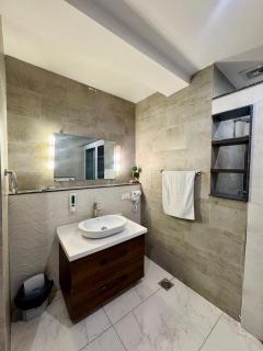 The Luxe Loft 2 Bedrooms, Private Parking, River Loft PH7 - 1